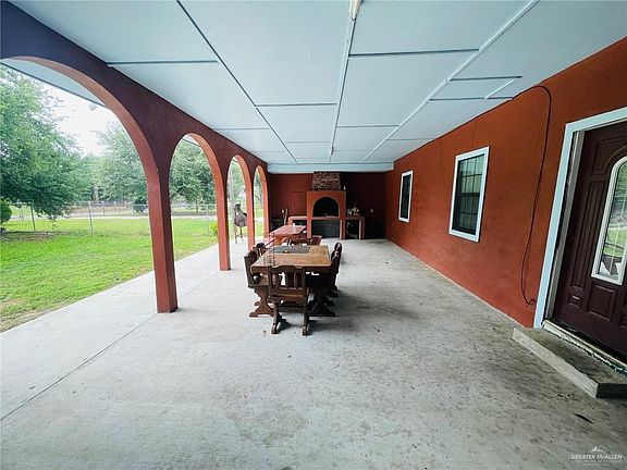 3rd image of 5815 Redbird St
