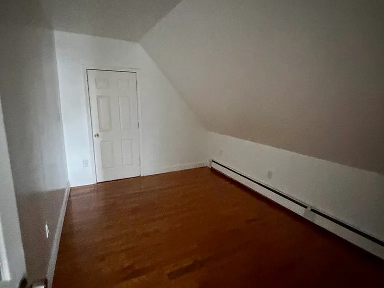 25 Oak St #3 — Photo 9