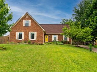 3196 Dale Hollow Dr, Lexington, KY 40515