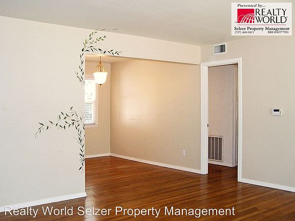 3rd image of 330 Mendocino Dr