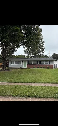 1807 Ashmoor Ln Photo 1