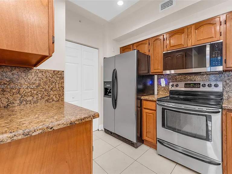2400 E Preserve Way #101 — Photo 6