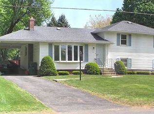 10 Edgewood Dr, South Windsor, CT 06074