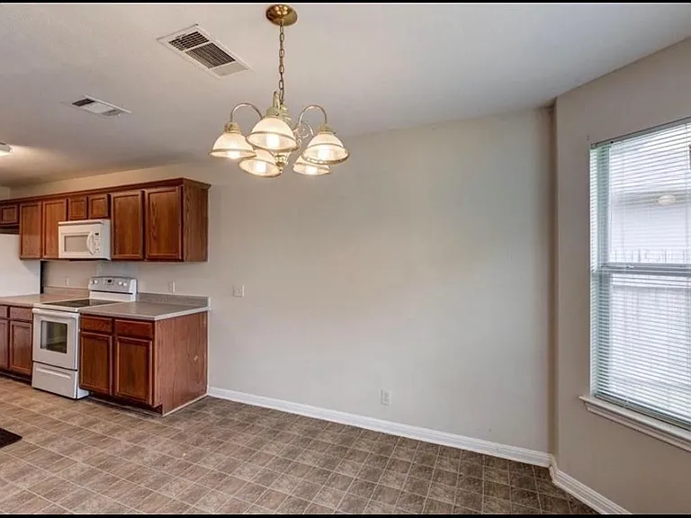 16712 Hamilton Point Cir — Photo 8