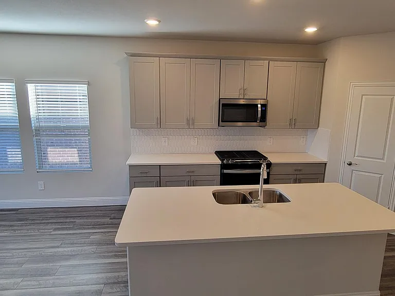 2371 Aspen Hill Dr — Photo 12