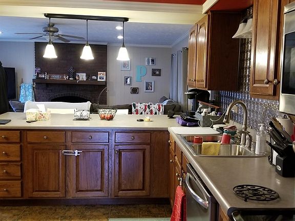 5th image of 1876 Charlbury Ct