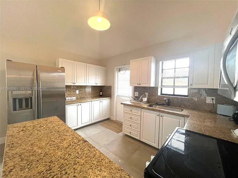 13473 Fountain View Blvd #1 — Photo 18