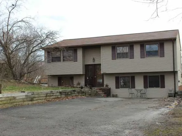 444 Lippencott Run Rd, Waynesburg, PA 15370