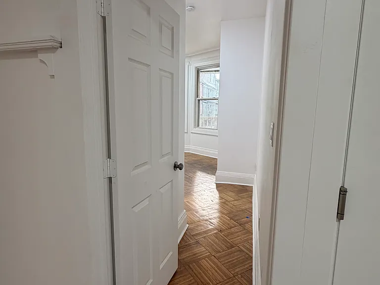 44-46 Farley Ave #2 — Photo 10
