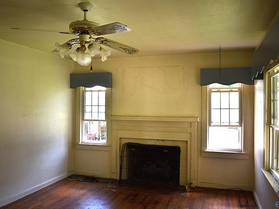 2nd image of 1024 Alcott Rd