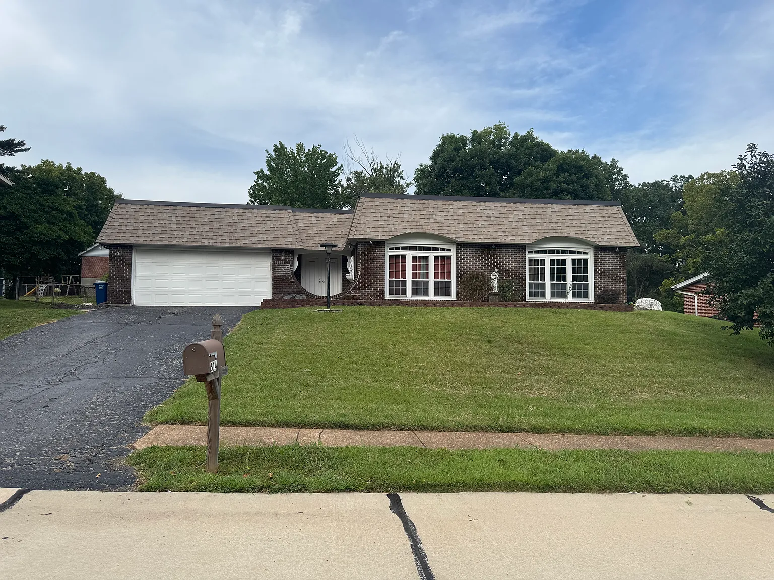 514 Lalor Dr — Photo 1
