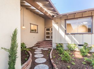 1108 Fairview Dr, La Canada Flintridge, CA 91011