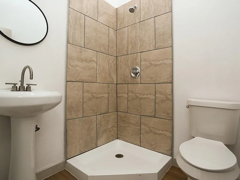 Bathroom unit 3
