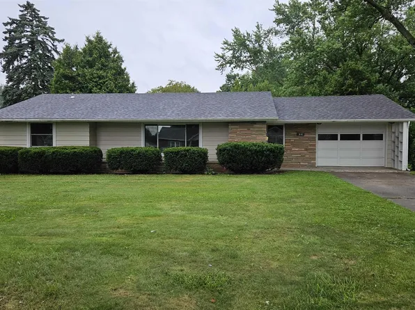 910 E 3rd St, Auburn, IN 46706