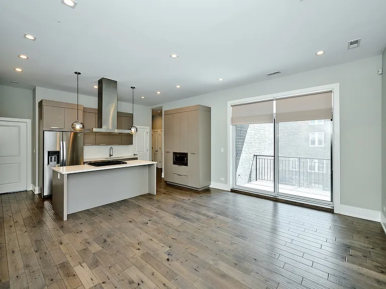 1752 W 18th Pl #2S — Photo 6