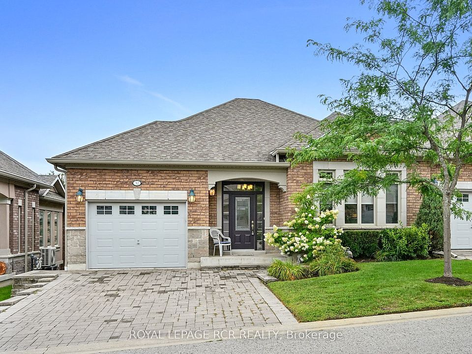 1st image of 32 Hillcrest Dr