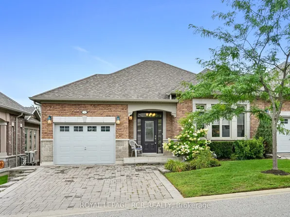 32 Hillcrest Dr, New Tecumseth, ON L9R 0N4
