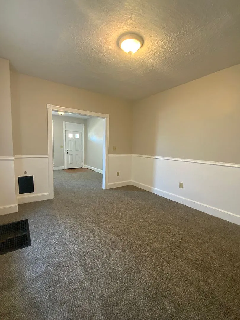 211 North State Street, Ephrata, PA 17522 — Photo 4