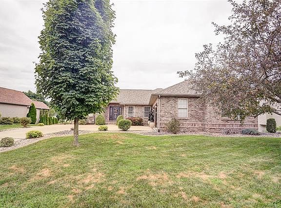 3rd image of 148 Oak Hill Dr