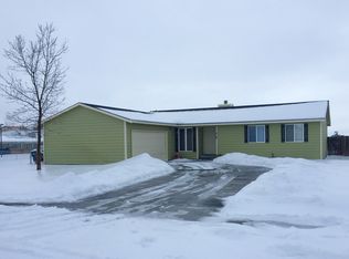 410 White Dr, Moses Lake, WA 98837