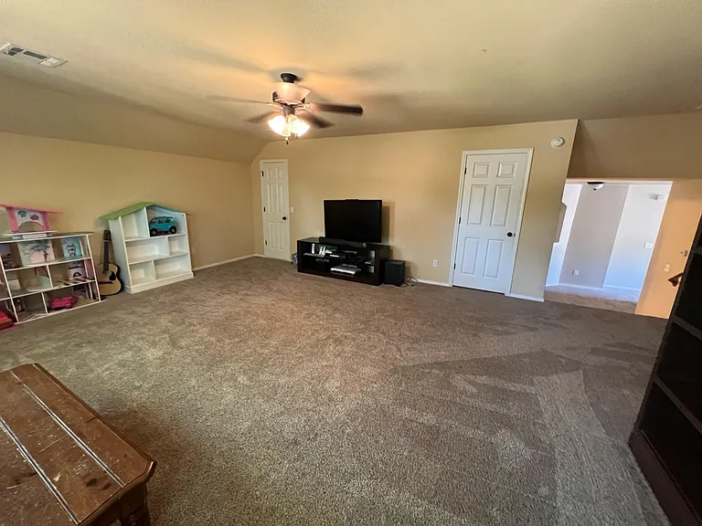 1805 E Jacksonville St — Photo 47