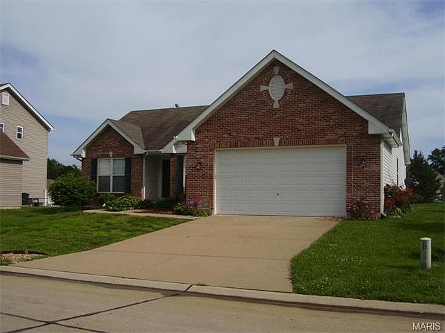 2nd image of 1818 Iron Mountain Dr