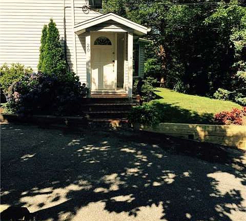2nd image of 20 Dune Ct