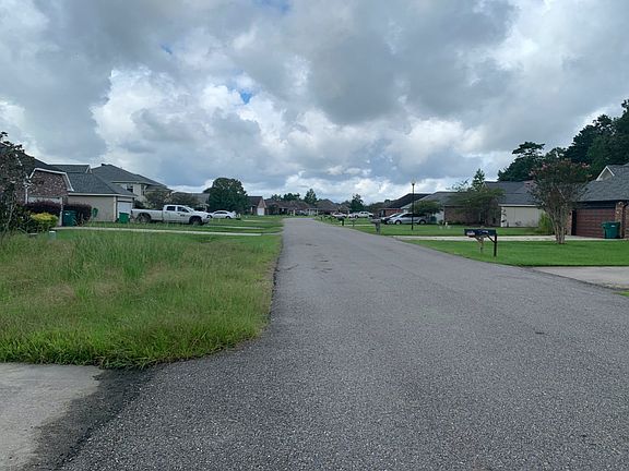 4th image of 9932 Chapel Hill Dr