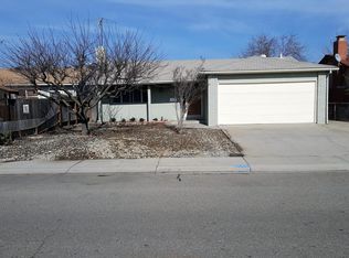 955 Sapphire Way, Manteca, CA 95336