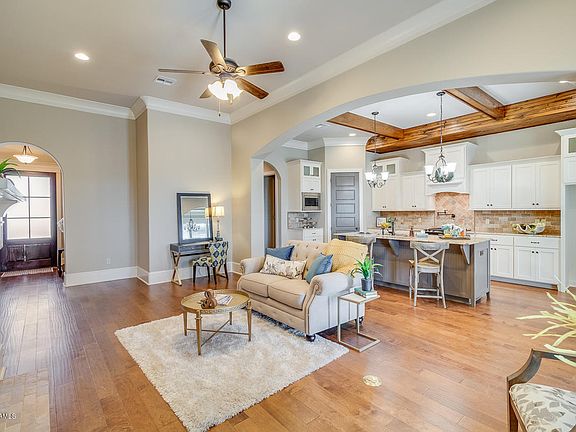 2nd image of 302 Flora Springs Dr