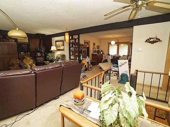 4th image of 726 W 15th Ave