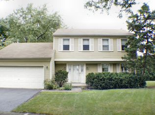 1468 Liberty Ct, St Charles, IL 60174