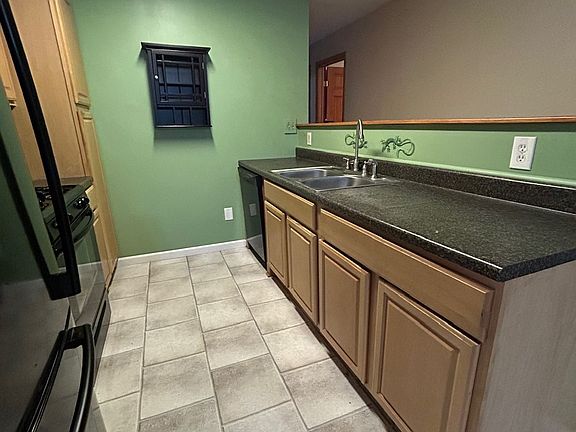 5th image of 19 Hamilton St #A