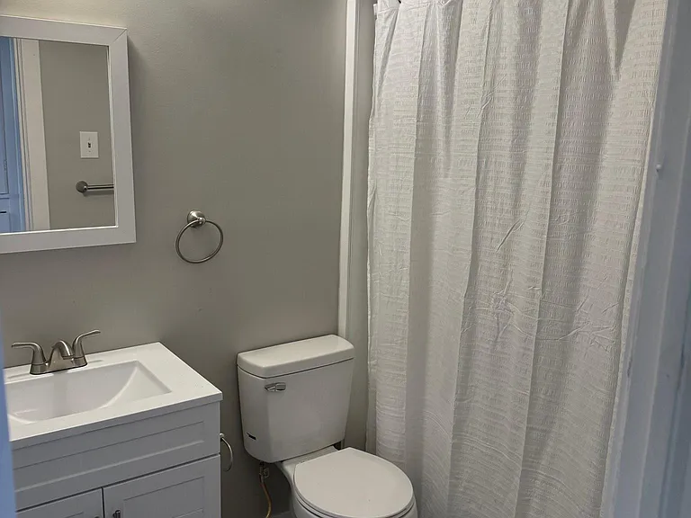 1020 N Illinois St #2 — Photo 3