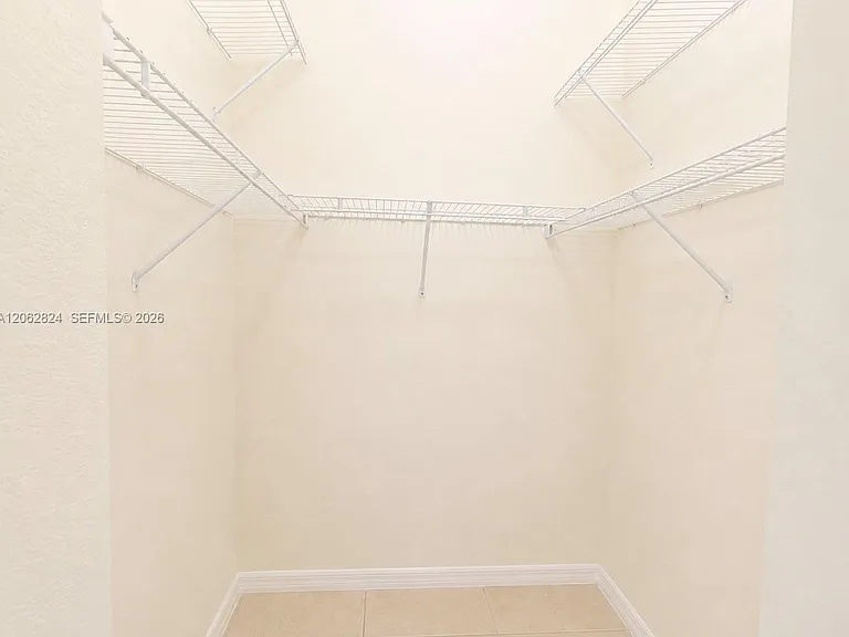 3864 SW 48th Ave #3864 — Photo 10