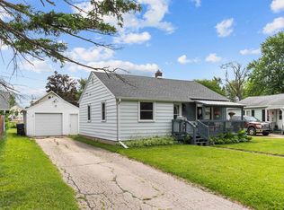 1106 Jefferson St, New London, WI 54961