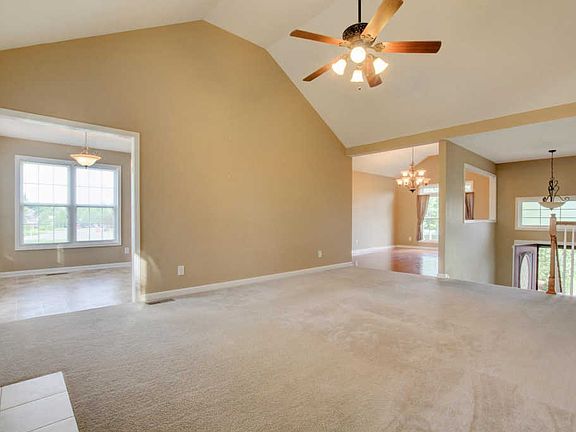 5th image of 3493 Clover Hill Dr