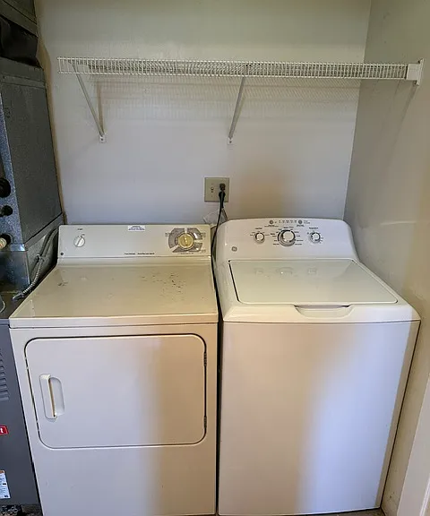2112 Terrace Dr — Photo 15