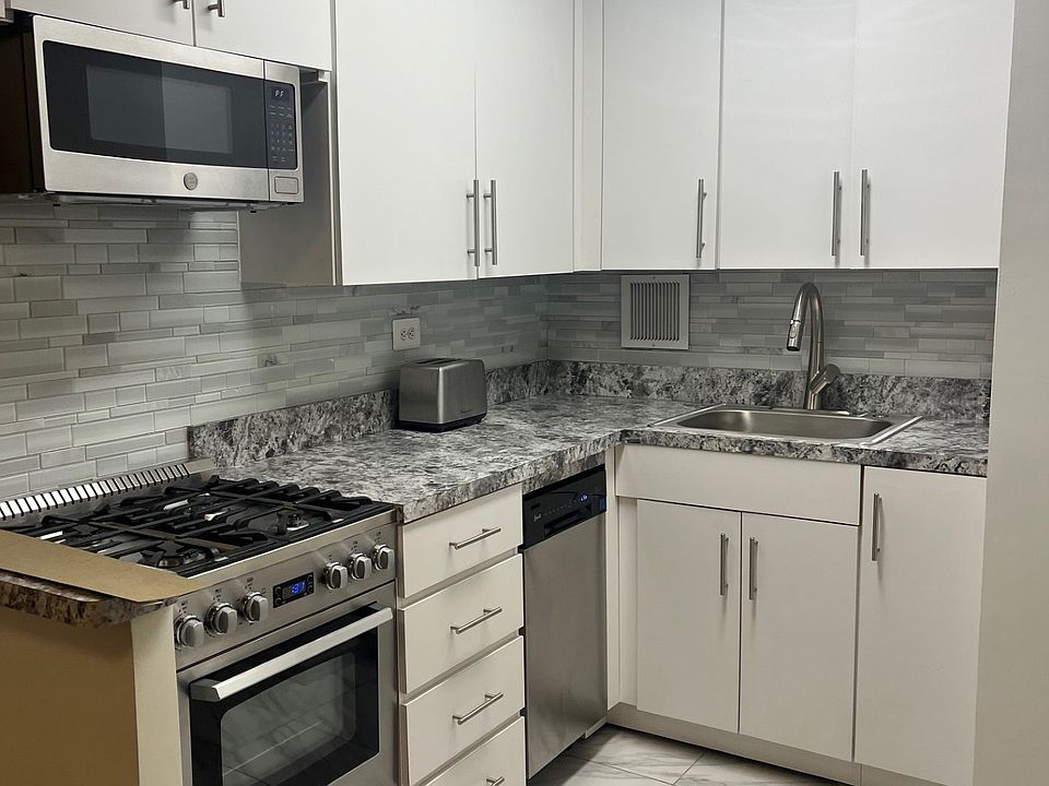 1st image of 330 E 38th St APT 12H