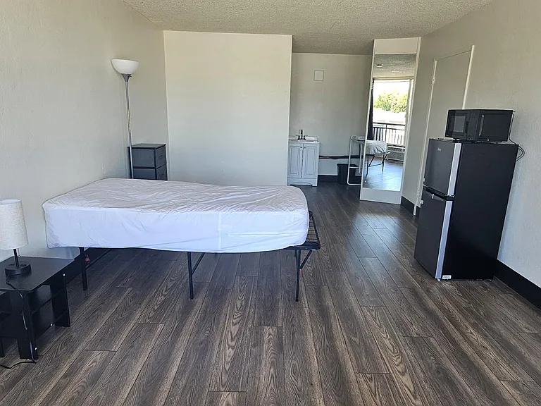 3345 Santa Rosa Ave — Photo 9