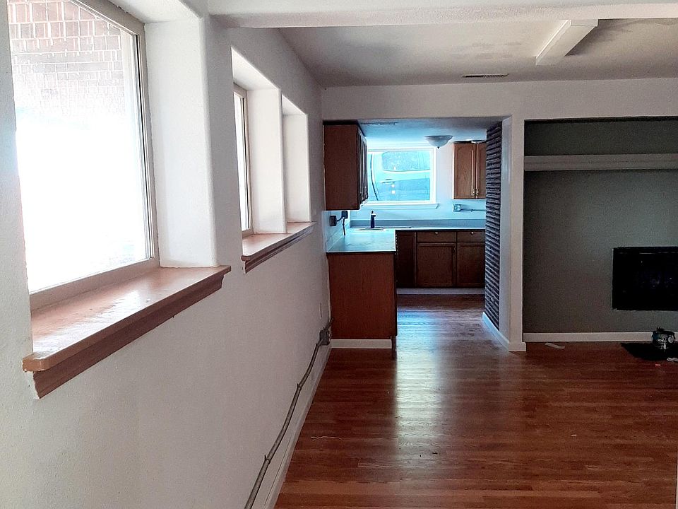 1st image of 115 E Apple Ln #B