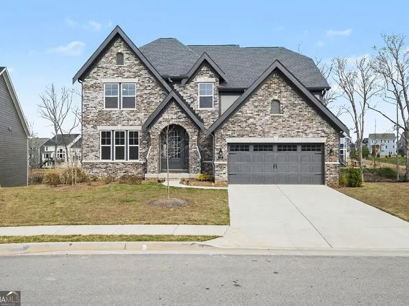 72 Clear Lake Pkwy, Hoschton, GA 30548