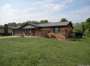 221 W Jefferson St, HECKER, IL 62248