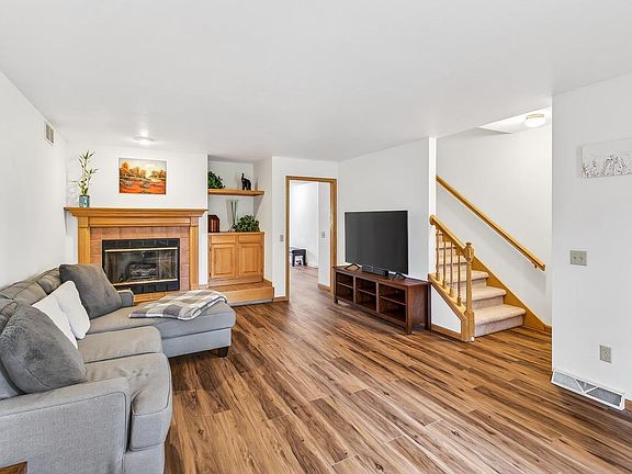 4th image of 2107 Canterbury Road