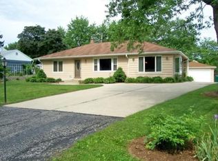 1550 S 171st St, New Berlin, WI 53151