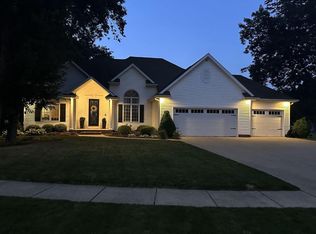 1665 Hickory Hills Ct, Clive, IA 50325