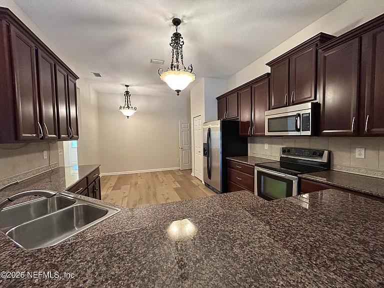 13916 Fish Eagle Dr E — Photo 31