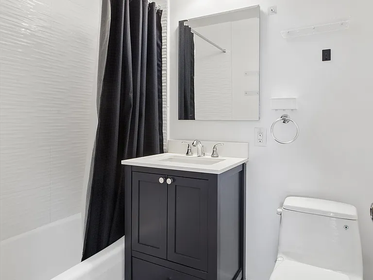 159 W 53rd St #19E — Photo 17