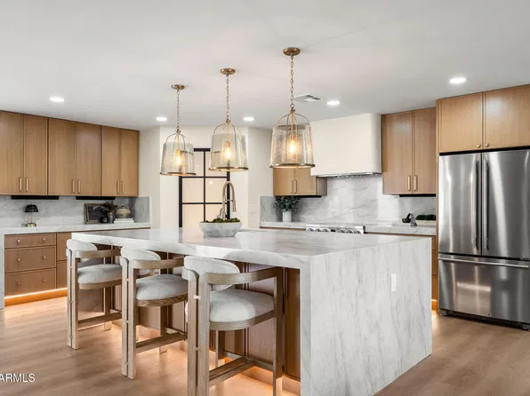 5910 E CLAIRE Drive, Scottsdale, AZ 85254