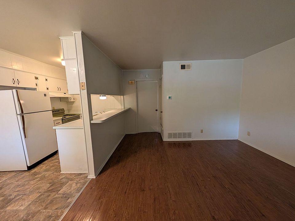 1st image of 165 Richter Ln
